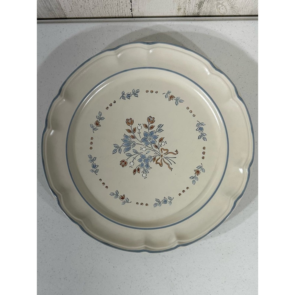 Cordella Collection Bluet‎ Round Scalloped Serving Platter Blue Floral Japan
